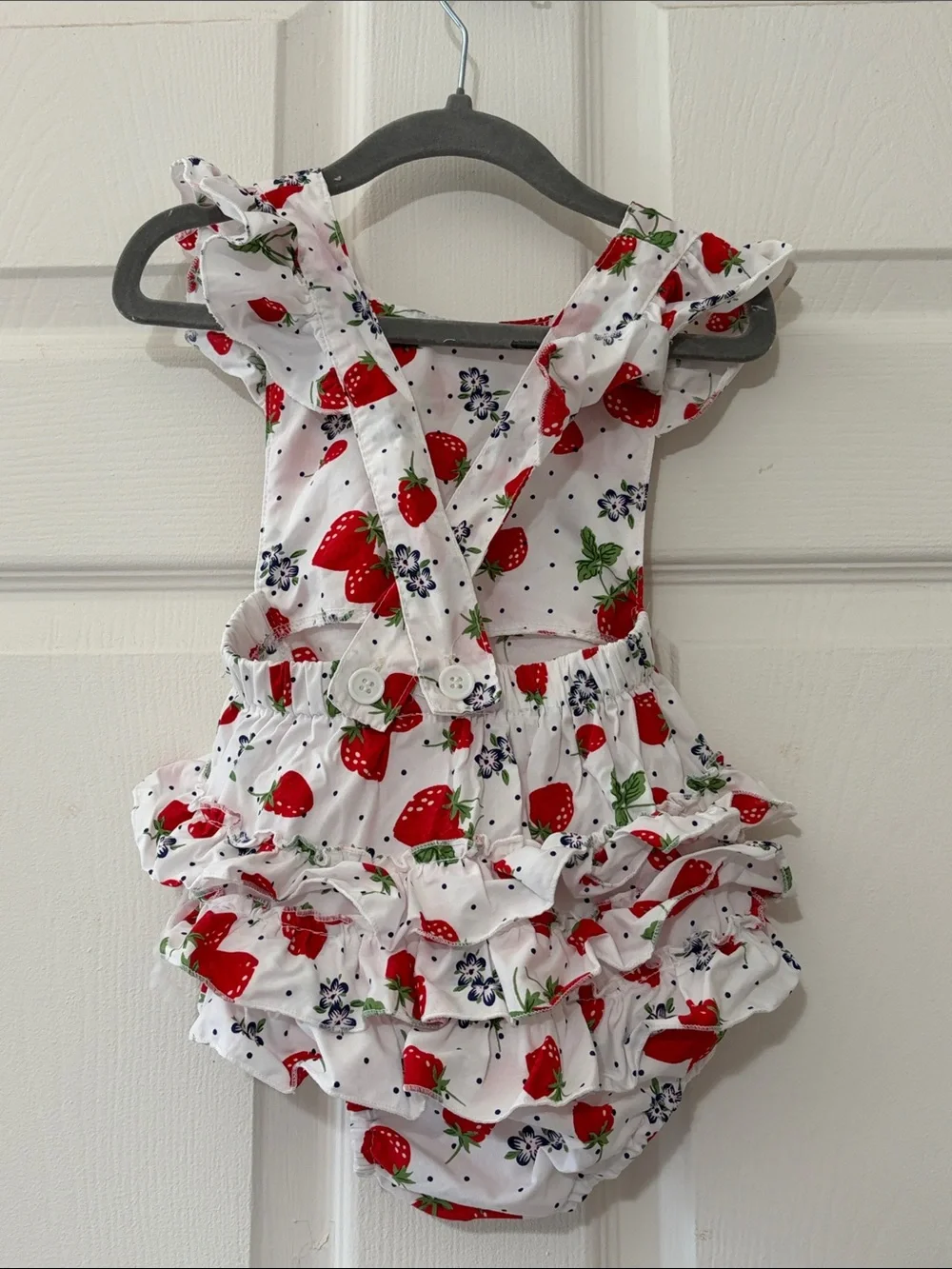 Strawberry Print Baby Ruffle One-Piece Romper 12-18 months